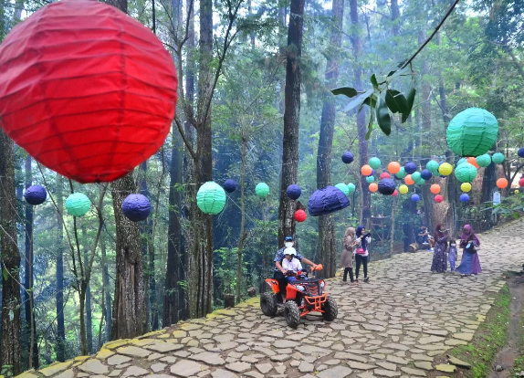 10 Tempat Wisata di Bogor: Menikmati Keindahan Alam dan Budaya