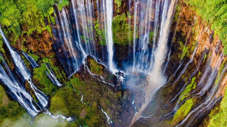 Wisata Alam di Lumajang: Temukan Pesona Alam yang Menakjubkan