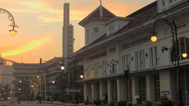 Wisata Jalan Braga Bandung: Menikmati Pesona Masa Lalu dengan Gaya Santai
