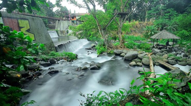 Wisata Umbul Cokro Klaten: Keindahan Air Terjun yang Menakjubkan