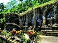 Wisata Spiritual dan Budaya di Gunung Kawi