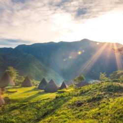 Menjelajah Surga Timur: 5 Destinasi Ikonik di Flores yang Wajib Masuk Daftar Liburan Anda
