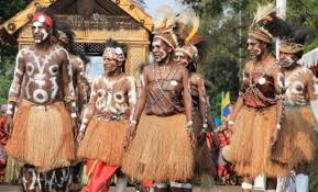 Menjaga Nafas Bumi Cendrawasih: Diplomasi Budaya Papua Melalui Noken dan Festival Seni Tradisional 2026