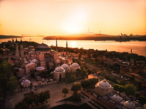 Muhammad Al-Fatih: Pemimpin yang Menaklukkan Konstantinopel