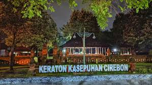 Menyusuri Jejak Megah Keraton Kasepuhan: Penjaga Marwah Sejarah dan Akulturasi Budaya di Cirebon