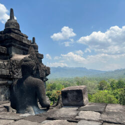 Borobudur 2026: Menjaga Keagungan Warisan Dunia Melalui Harmoni Tradisi dan Teknologi Konservasi