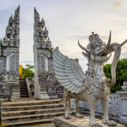 7 Peninggalan Penting dari Kerajaan Kutai Martadipura dan Penjelasannya