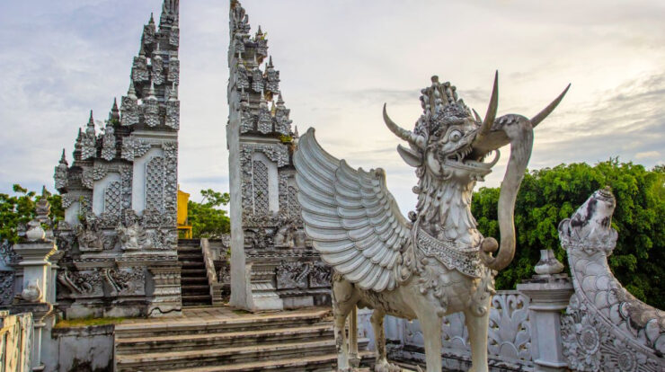 7 Peninggalan Penting dari Kerajaan Kutai Martadipura dan Penjelasannya