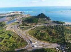 Lombok: Melampaui Batas Eksotisme, Dari Sirkuit Mandalika Hingga Puncak Megah Rinjani