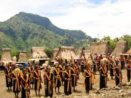 Permata Timur Nusantara: Menelusuri Jejak Peradaban Megalitikum dan Eksotisme Budaya NTT