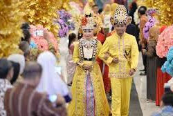 Serambi Madinah yang Memikat: Menyelami Filosofi Adat dan Kemegahan Tradisi Gorontalo