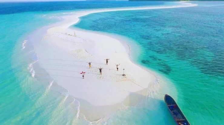 Surga Tersembunyi di Indonesia yang Wajib Masuk Bucket List Traveler